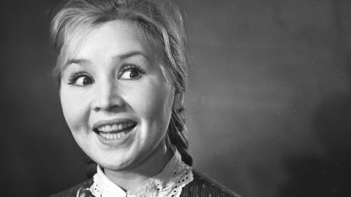 Станислав Садальский рассказал о чуде на могиле Фроси Бурлаковой - Газета.Ru