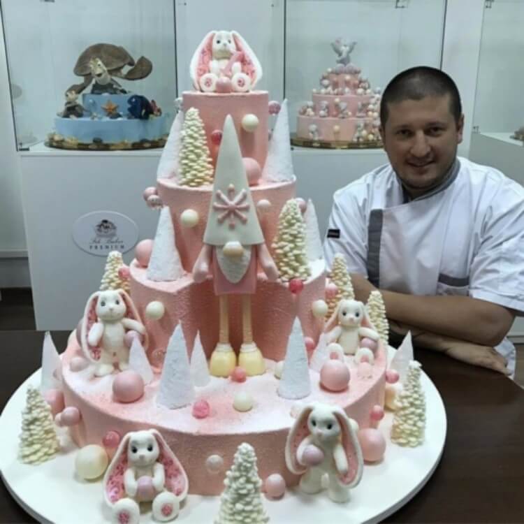 Самые сказочные торты от Рената Агзамова