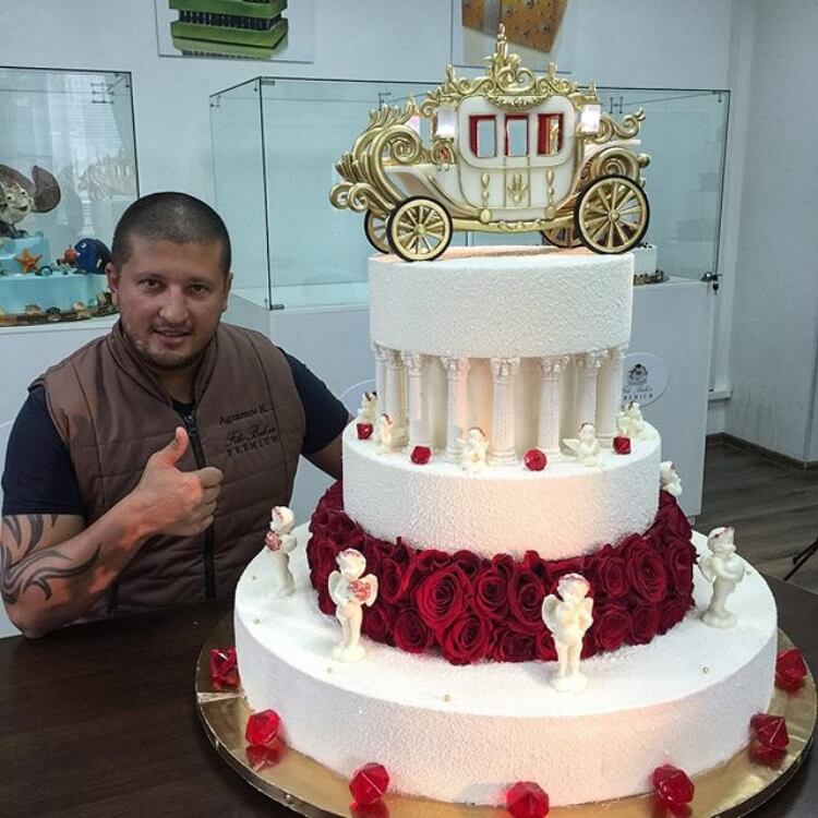Самые сказочные торты от Рената Агзамова