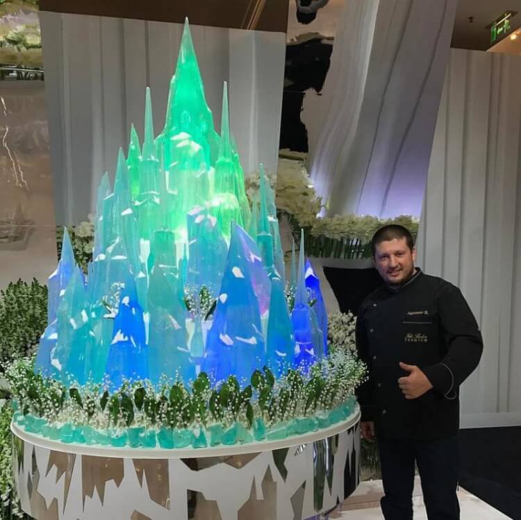 Самые сказочные торты от Рената Агзамова