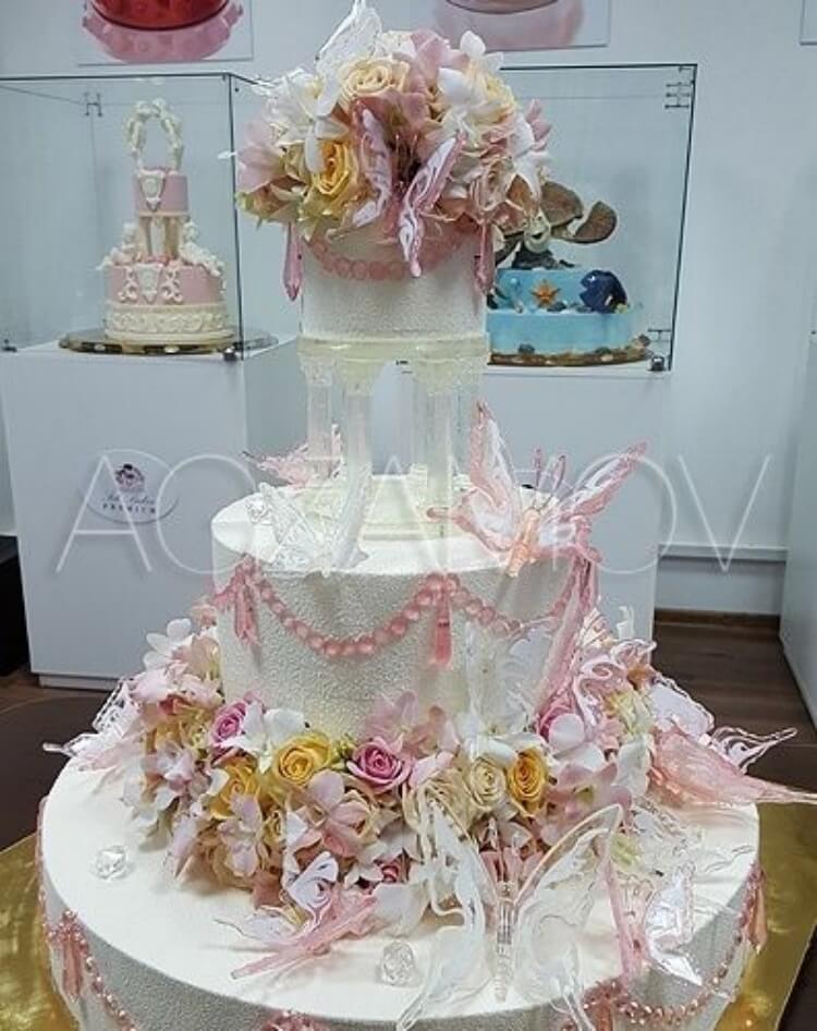 Самые сказочные торты от Рената Агзамова