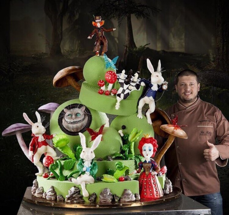 Самые сказочные торты от Рената Агзамова