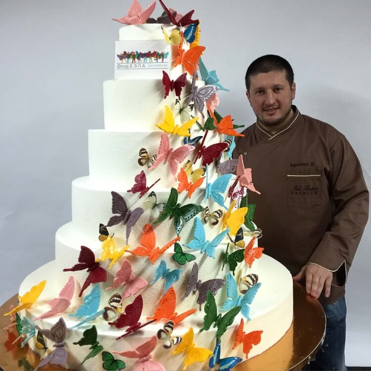 Самые сказочные торты от Рената Агзамова