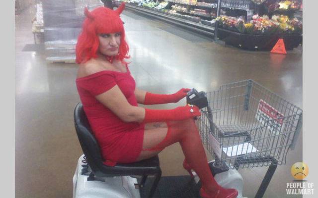 Ð¡ÑÑÐ°Ð½Ð½ÑÐµ Ð»ÑÐ´Ð¸ Ð² ÑÑÐ¿ÐµÑÐ¼Ð°ÑÐºÐµÑÐ°Ñ (56 ÑÐ¾ÑÐ¾)