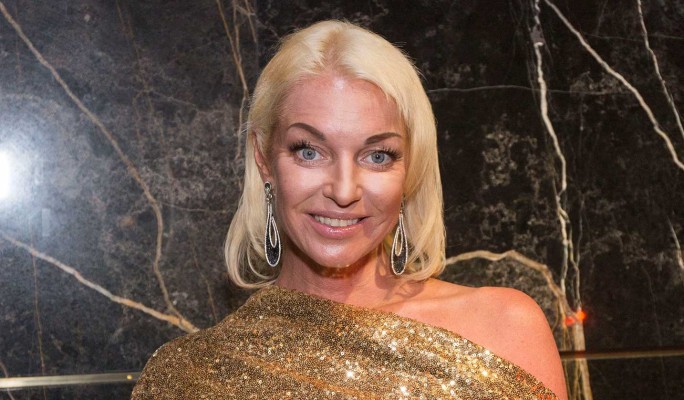 Анастасия Волочкова прилюдно показала ласки с грузином, последние новости, подробности, 2022 :: Шоу-бизнес :: Дни.ру