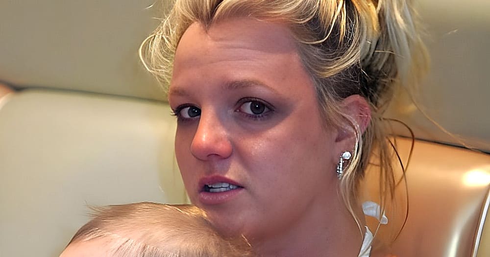 Бритни спирс и мадонна. Мадонна и бритни спирс. Madonna britney spears. Поцелуй бритни и мадонны. Поцелуй мадонны и бритни спирс.