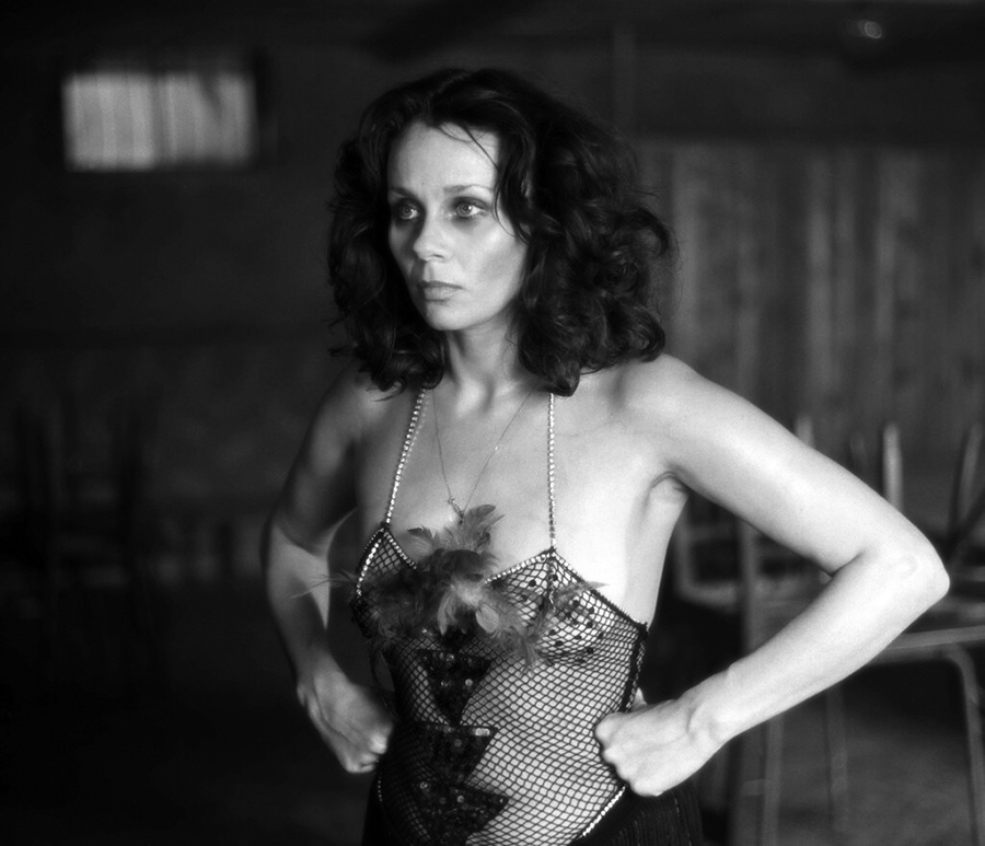 Любовь Полищук была яркой и эффектной красавицей: редкие фото культовой актрисы