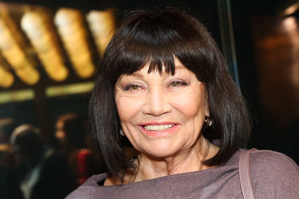 В этой сморщенной и скрюченной старушке поклонники не узнают первую красавицу СССР