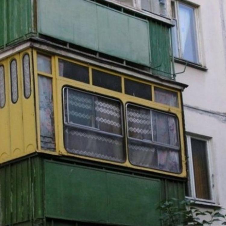 Панорамний балкон